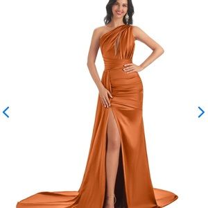 New gown tags attached. 150